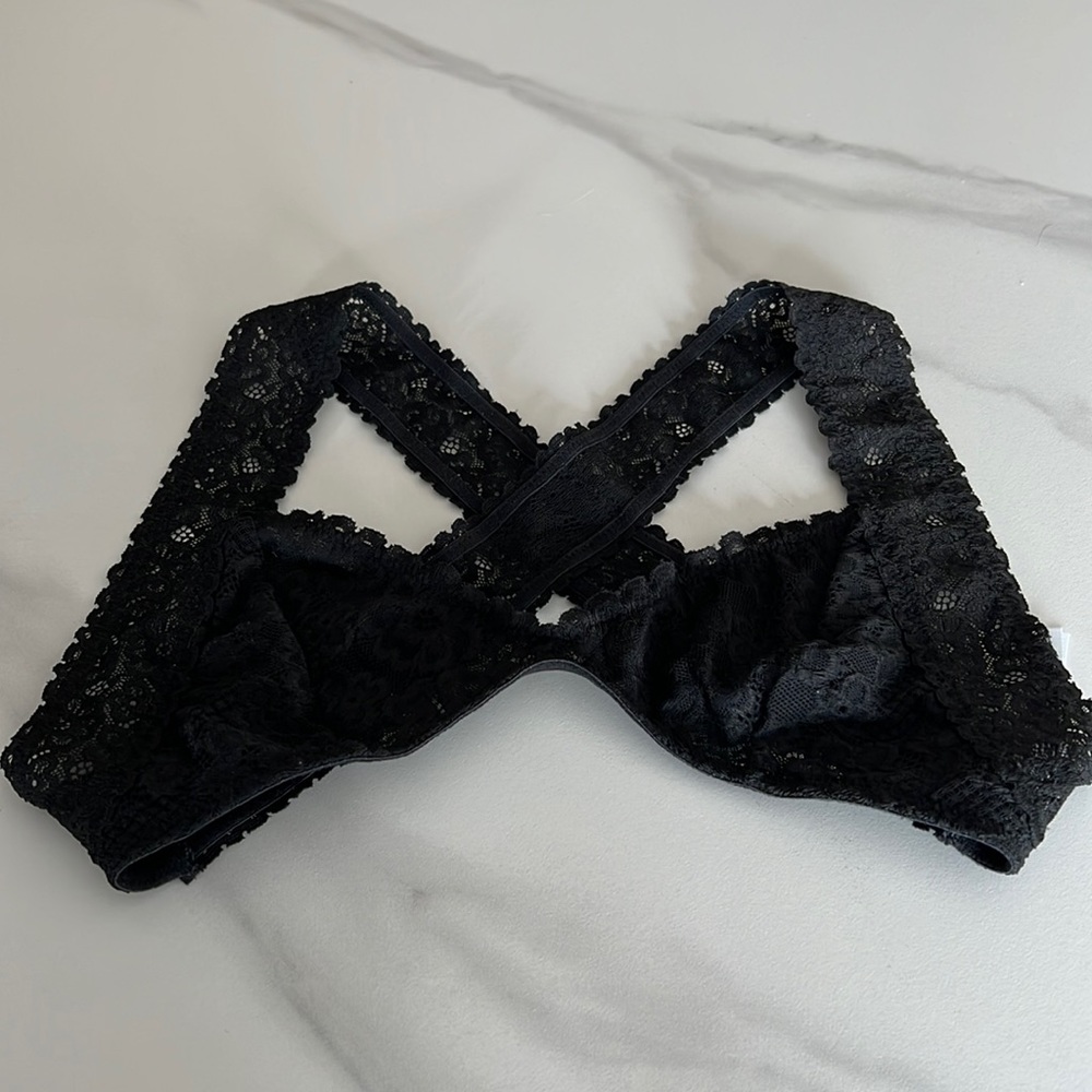 Free People Intimately Lace Women's Black Bralette Racerback Size Small NWOT